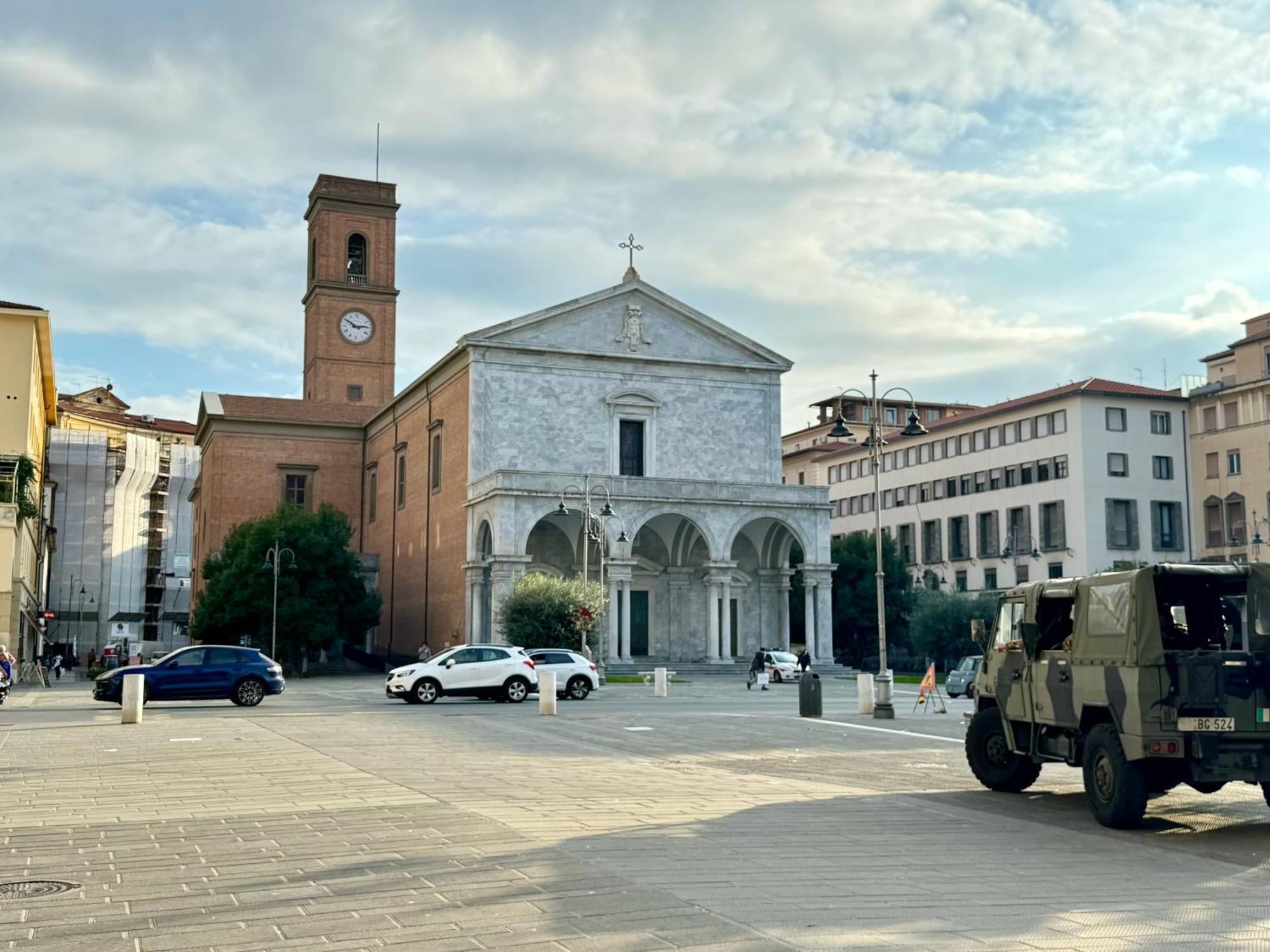 Affittacamere The Shuttle Livorno Exterior photo